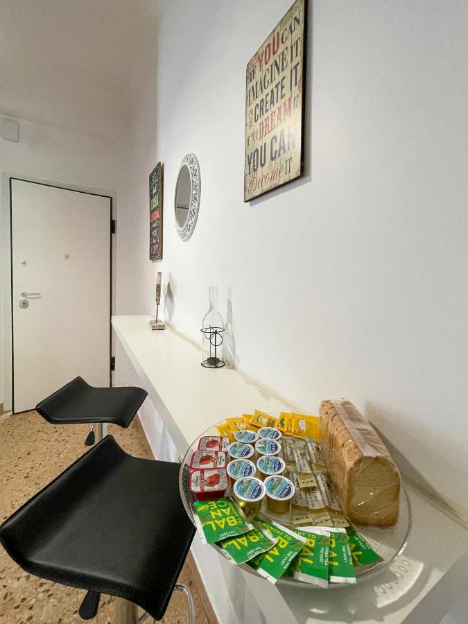 Soho Vibrant 55Sqm Apt In Atina Dış mekan fotoğraf